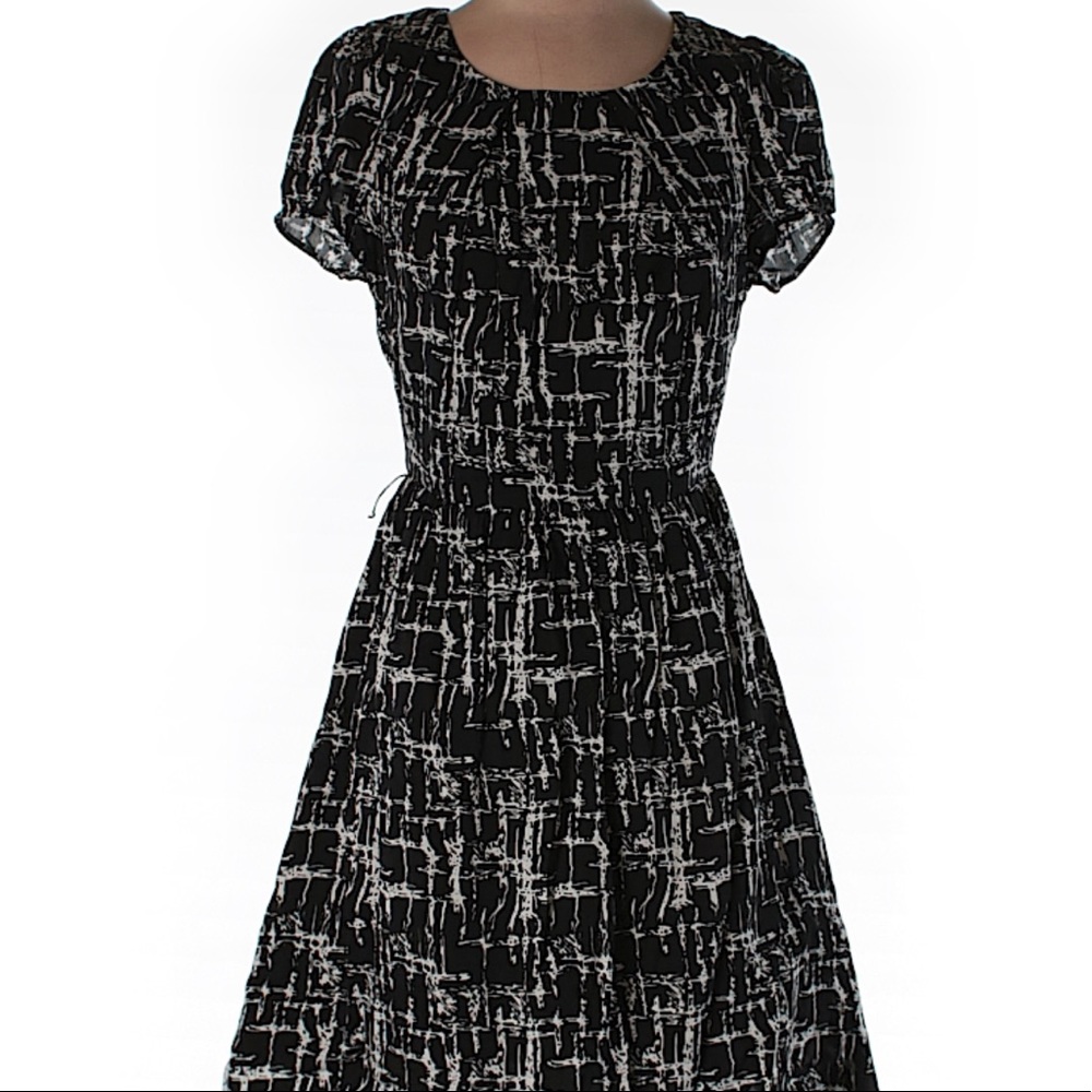 41Hawthorn Casual black and white patterned dress